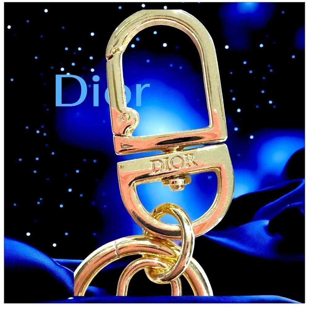 Dior Star Key Holder in Gold and White - Picture 3 of 4